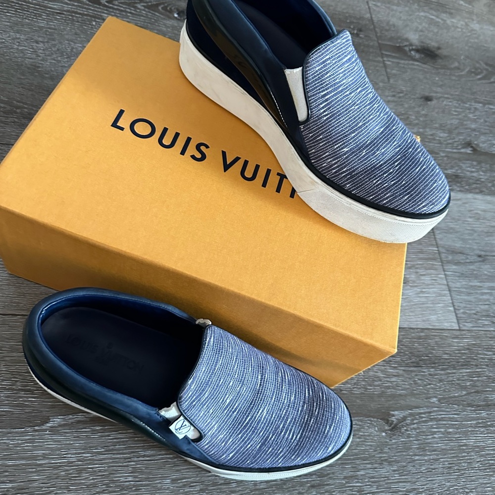 Louis Vuitton Authentic Designer Sneakers Slip On